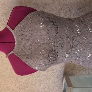 Windsor Sz 3/4 Maxi Sequin Halter Upscale Gown Mermaid Dress Homecoming Prom